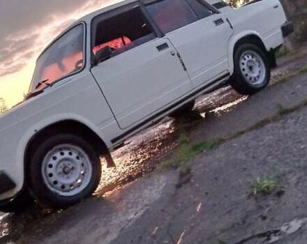 ВАЗ 2105 1991 в Тернополе на Automoto.ua Белый ВАЗ 2105, объемом двигателя 1.5 л и пробегом 100 тыс. км за 1100 $, фото 3 на Automoto.ua