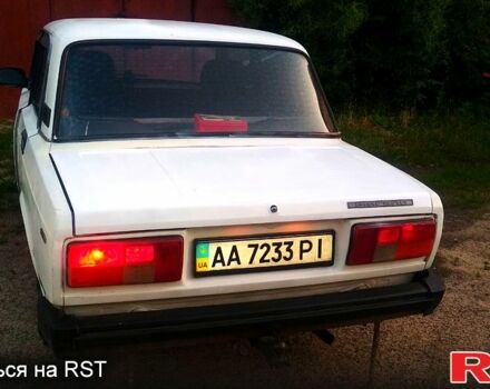 Белый ВАЗ 2105, объемом двигателя 1.5 л и пробегом 0 тыс. км за 440 $, фото 3 на Automoto.ua