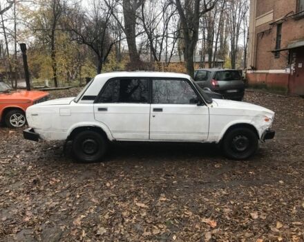 Белый ВАЗ 2105, объемом двигателя 1.3 л и пробегом 777 тыс. км за 500 $, фото 6 на Automoto.ua