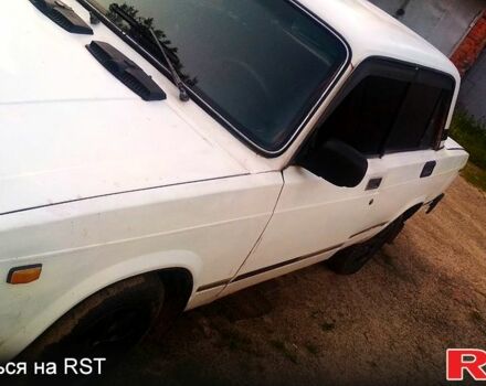 Белый ВАЗ 2105, объемом двигателя 1.5 л и пробегом 0 тыс. км за 440 $, фото 1 на Automoto.ua