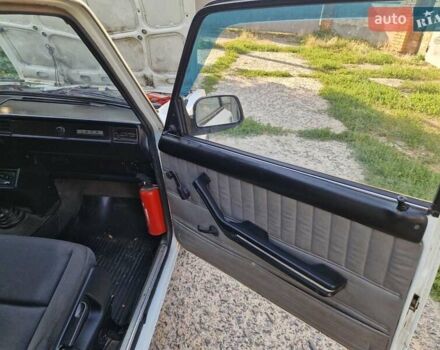 Білий ВАЗ 2105, об'ємом двигуна 1.2 л та пробігом 95 тис. км за 850 $, фото 10 на Automoto.ua