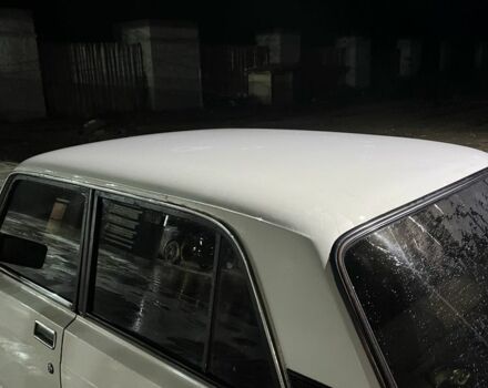 Белый ВАЗ 2105, объемом двигателя 0 л и пробегом 190 тыс. км за 700 $, фото 3 на Automoto.ua