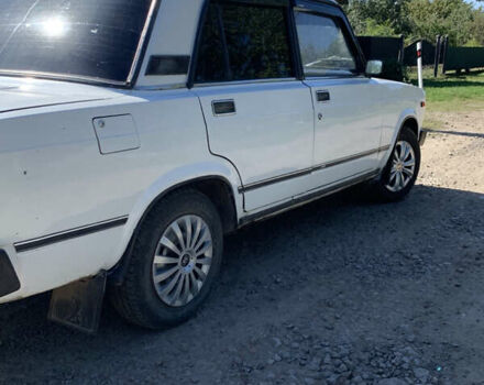 Білий ВАЗ 2105, об'ємом двигуна 1.29 л та пробігом 301 тис. км за 900 $, фото 2 на Automoto.ua