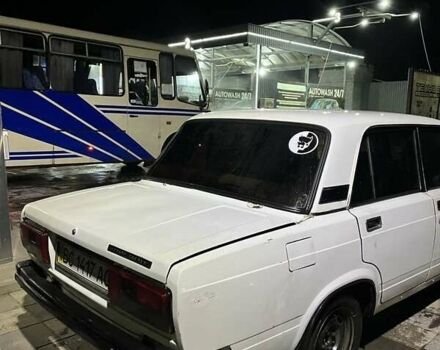 Белый ВАЗ 2105, объемом двигателя 0 л и пробегом 190 тыс. км за 700 $, фото 1 на Automoto.ua