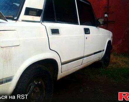 Белый ВАЗ 2105, объемом двигателя 1.5 л и пробегом 0 тыс. км за 440 $, фото 5 на Automoto.ua