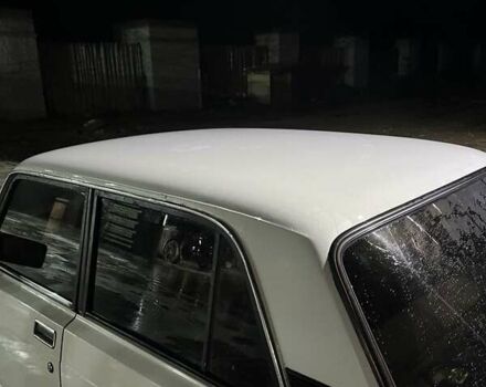 Белый ВАЗ 2105, объемом двигателя 0 л и пробегом 190 тыс. км за 700 $, фото 2 на Automoto.ua