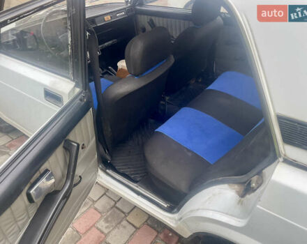 Білий ВАЗ 2105, об'ємом двигуна 1.2 л та пробігом 164 тис. км за 800 $, фото 10 на Automoto.ua