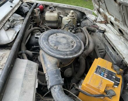 Белый ВАЗ 2105, объемом двигателя 1.5 л и пробегом 250 тыс. км за 473 $, фото 7 на Automoto.ua