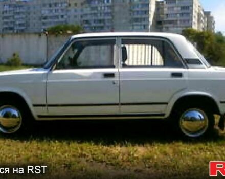 ВАЗ 2105 1992 в Черкассах на Automoto.ua Белый ВАЗ 2105, объемом двигателя 1.5 л и пробегом 164 тыс. км за 500 $, фото 1 на Automoto.ua