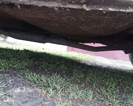 Белый ВАЗ 2105, объемом двигателя 1.2 л и пробегом 1000 тыс. км за 1100 $, фото 4 на Automoto.ua