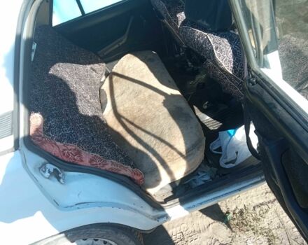Білий ВАЗ 2105, об'ємом двигуна 1.5 л та пробігом 90 тис. км за 606 $, фото 1 на Automoto.ua