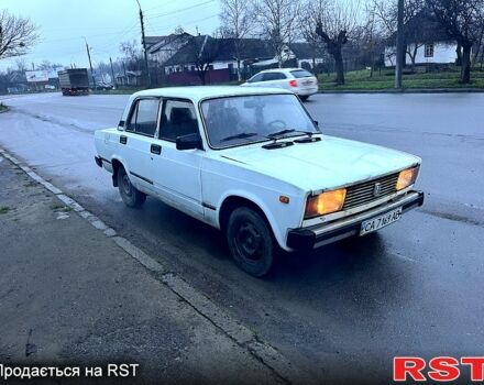 Білий ВАЗ 2105, об'ємом двигуна 1.5 л та пробігом 230 тис. км за 450 $, фото 1 на Automoto.ua