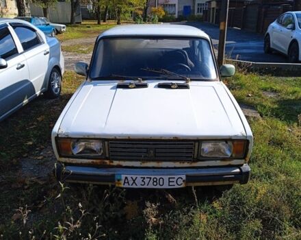 Белый ВАЗ 2105, объемом двигателя 1.2 л и пробегом 300 тыс. км за 350 $, фото 3 на Automoto.ua