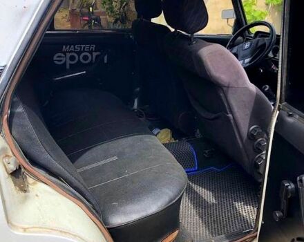 Білий ВАЗ 2105, об'ємом двигуна 1.3 л та пробігом 130 тис. км за 650 $, фото 3 на Automoto.ua