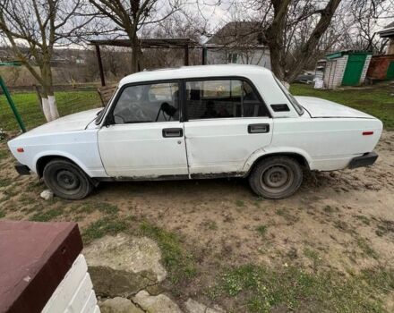 Белый ВАЗ 2105, объемом двигателя 0 л и пробегом 1 тыс. км за 400 $, фото 3 на Automoto.ua