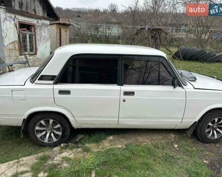 Белый ВАЗ 2105, объемом двигателя 1.5 л и пробегом 120 тыс. км за 1250 $, фото 2 на Automoto.ua