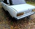 Белый ВАЗ 2105, объемом двигателя 1.5 л и пробегом 0 тыс. км за 600 $, фото 5 на Automoto.ua