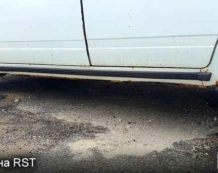 Белый ВАЗ 2105, объемом двигателя 1.5 л и пробегом 500 тыс. км за 300 $, фото 3 на Automoto.ua