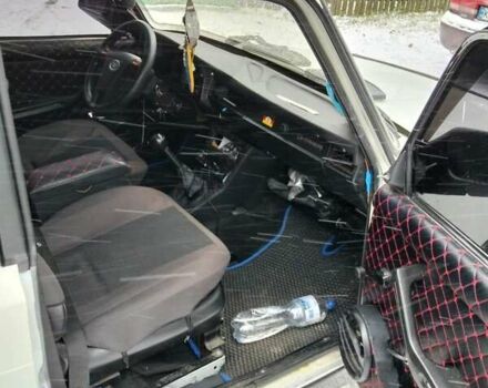 Білий ВАЗ 2105, об'ємом двигуна 1.5 л та пробігом 27 тис. км за 1500 $, фото 8 на Automoto.ua
