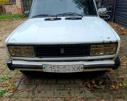 Белый ВАЗ 2105, объемом двигателя 1.5 л и пробегом 0 тыс. км за 600 $, фото 2 на Automoto.ua