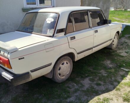 Белый ВАЗ 2105, объемом двигателя 0 л и пробегом 100 тыс. км за 750 $, фото 1 на Automoto.ua