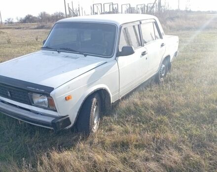 Белый ВАЗ 2105, объемом двигателя 1 л и пробегом 2 тыс. км за 350 $, фото 1 на Automoto.ua