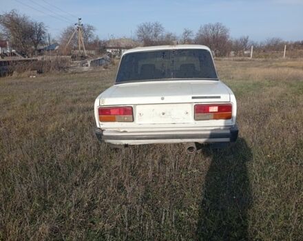 Белый ВАЗ 2105, объемом двигателя 1 л и пробегом 2 тыс. км за 350 $, фото 7 на Automoto.ua