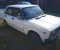 Белый ВАЗ 2105, объемом двигателя 1.2 л и пробегом 300 тыс. км за 350 $, фото 1 на Automoto.ua