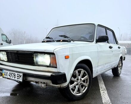 Білий ВАЗ 2105, об'ємом двигуна 1.5 л та пробігом 450 тис. км за 1300 $, фото 2 на Automoto.ua
