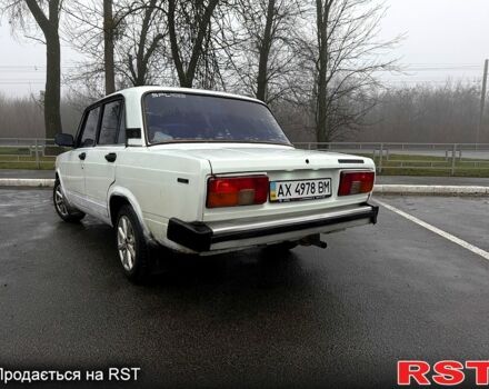 Білий ВАЗ 2105, об'ємом двигуна 1.5 л та пробігом 450 тис. км за 1300 $, фото 1 на Automoto.ua