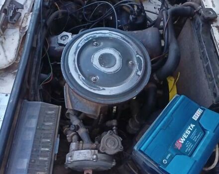 Білий ВАЗ 2105, об'ємом двигуна 1.45 л та пробігом 100 тис. км за 708 $, фото 3 на Automoto.ua