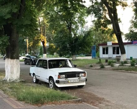 Белый ВАЗ 2105, объемом двигателя 1.7 л и пробегом 100 тыс. км за 833 $, фото 5 на Automoto.ua