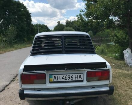 Белый ВАЗ 2105, объемом двигателя 1.7 л и пробегом 100 тыс. км за 833 $, фото 3 на Automoto.ua