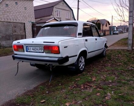 Білий ВАЗ 2105, об'ємом двигуна 1.5 л та пробігом 201 тис. км за 1100 $, фото 2 на Automoto.ua