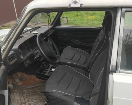 Белый ВАЗ 2105, объемом двигателя 1.5 л и пробегом 3 тыс. км за 710 $, фото 1 на Automoto.ua