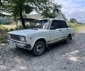 Белый ВАЗ 2105, объемом двигателя 1.5 л и пробегом 300 тыс. км за 337 $, фото 1 на Automoto.ua