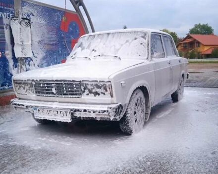 Белый ВАЗ 2105, объемом двигателя 1.3 л и пробегом 200 тыс. км за 700 $, фото 3 на Automoto.ua
