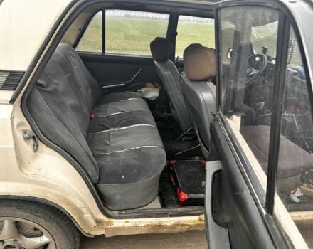 Білий ВАЗ 2105, об'ємом двигуна 1.2 л та пробігом 999 тис. км за 544 $, фото 4 на Automoto.ua