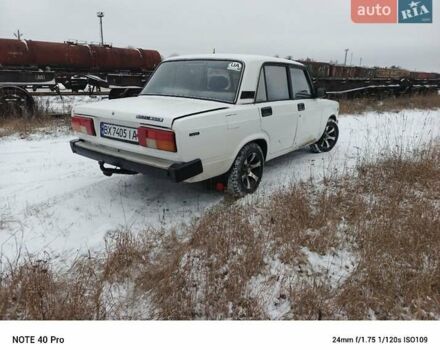 Белый ВАЗ 2105, объемом двигателя 1.45 л и пробегом 200 тыс. км за 850 $, фото 1 на Automoto.ua