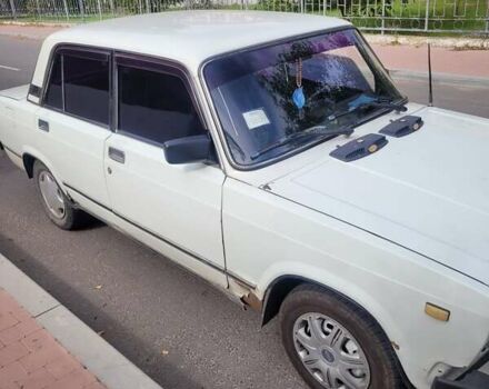 Белый ВАЗ 2105, объемом двигателя 1.5 л и пробегом 42 тыс. км за 500 $, фото 3 на Automoto.ua