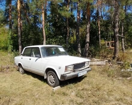 Білий ВАЗ 2105, об'ємом двигуна 1.5 л та пробігом 200 тис. км за 475 $, фото 3 на Automoto.ua