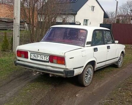 Білий ВАЗ 2105, об'ємом двигуна 1.5 л та пробігом 250 тис. км за 500 $, фото 2 на Automoto.ua