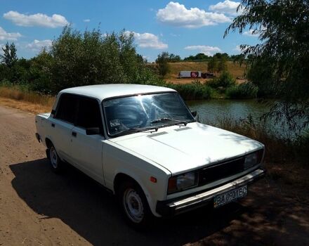 Белый ВАЗ 2105, объемом двигателя 1.3 л и пробегом 0 тыс. км за 670 $, фото 3 на Automoto.ua