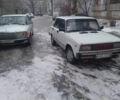 Белый ВАЗ 2105, объемом двигателя 1 л и пробегом 120 тыс. км за 650 $, фото 1 на Automoto.ua