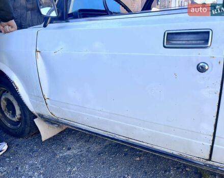 Белый ВАЗ 2105, объемом двигателя 1.5 л и пробегом 49 тыс. км за 800 $, фото 15 на Automoto.ua