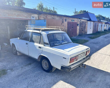 Белый ВАЗ 2105, объемом двигателя 1.5 л и пробегом 49 тыс. км за 800 $, фото 1 на Automoto.ua