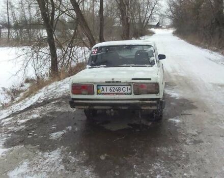 Белый ВАЗ 2105, объемом двигателя 0 л и пробегом 158 тыс. км за 546 $, фото 2 на Automoto.ua