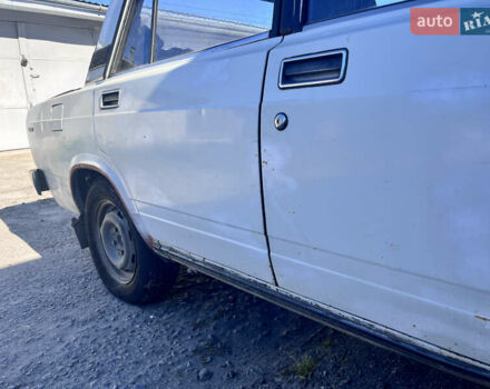 Белый ВАЗ 2105, объемом двигателя 1.5 л и пробегом 49 тыс. км за 800 $, фото 13 на Automoto.ua