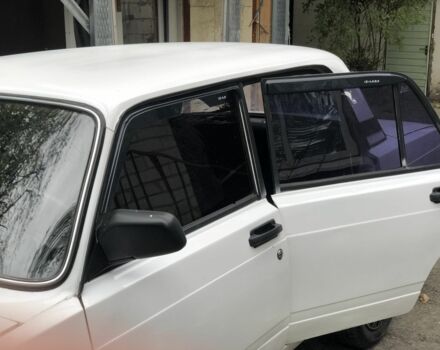 Белый ВАЗ 2105, объемом двигателя 1.3 л и пробегом 200 тыс. км за 556 $, фото 5 на Automoto.ua