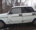 Белый ВАЗ 2105, объемом двигателя 0.11 л и пробегом 158 тыс. км за 546 $, фото 2 на Automoto.ua